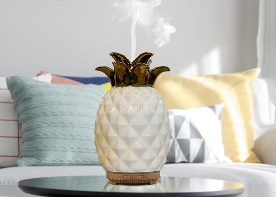 kundenspezifischer keramischer weißer Öl-Diffusor-Aromatherapie-Nebel-Befeuchter der Ananas-120ml